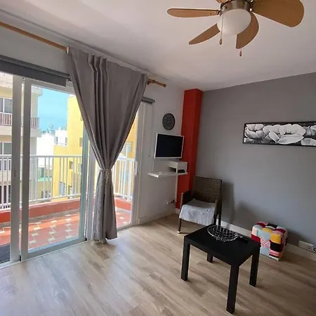 Cristianos, Centrico Piso A 100 Metros De La Playa Arona